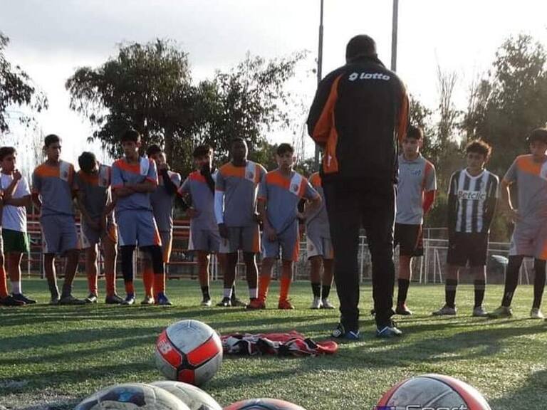 Crisis en la industria: Masivos despidos en fútbol joven y femenino a raíz del Covid-19