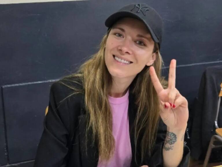 Carla Jara y su experiencia como vocal durante las elecciones del sábado y domingo: “Estaba desesperada sin mirar el celular”