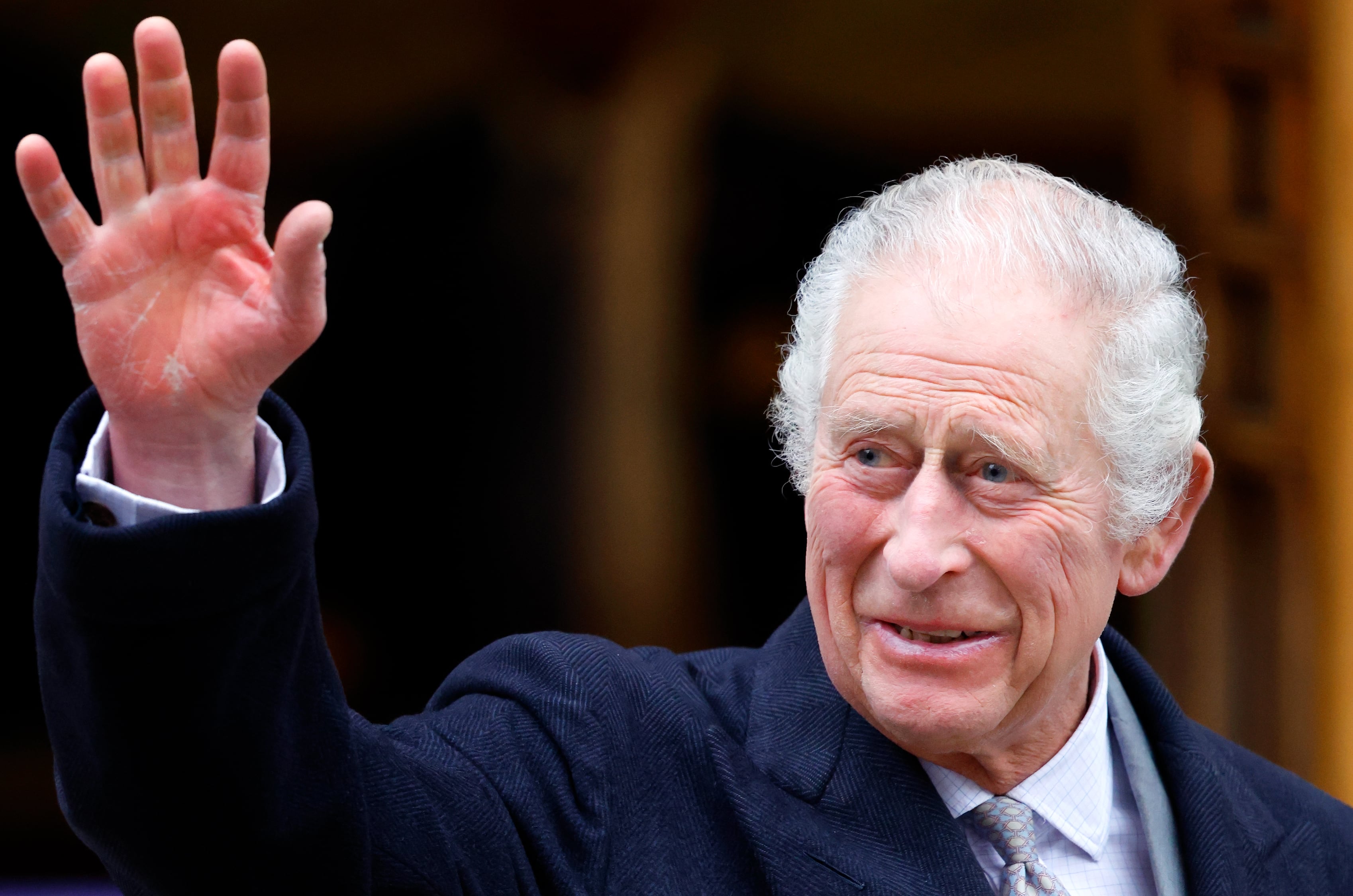 Rey Carlos III envía saludo a Chile por Fiestas Patrias, pero comete llamativo error histórico