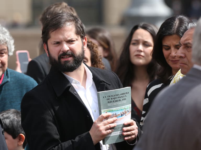 Presidente Gabriel Boric participa de Ceremonia de Re apertura de Rapa Nui. FOTO: DIEGO MARTIN/AGENCIAUNO