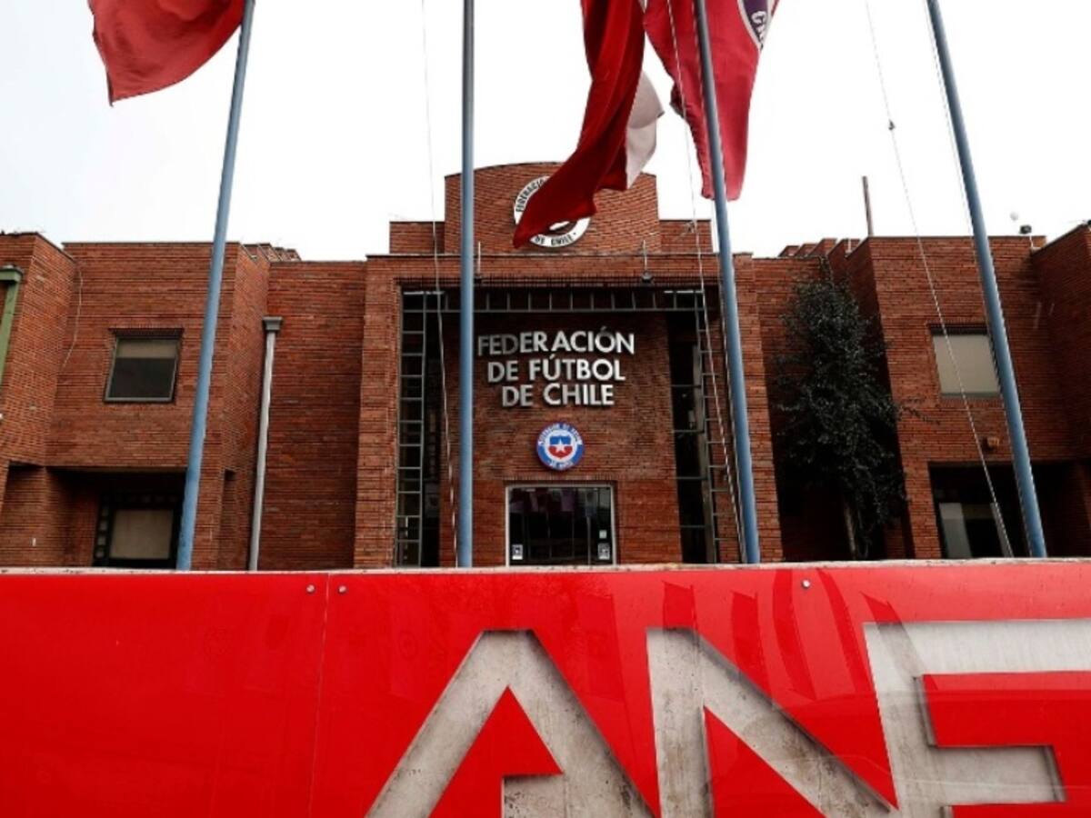 Milad desestima presiones de los clubes por contratos con casas de apuestas online: «No sé qué mesa golpearon»