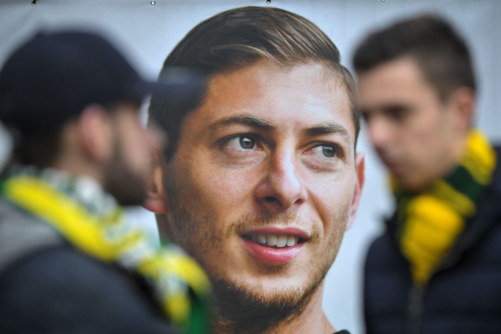 Seguidores del Nantes homenajean al fallecido Emiliano Sala