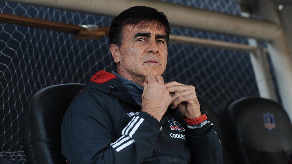 Gustavo Quinteros prefiere el Campeonato Nacional antes que la Copa Chile: «Uno siempre tiene que aspirar a lo mejor»