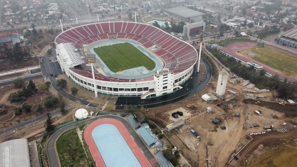Israel Castro, director del IND: "El Estadio Nacional va a estar cerrado el próximo año hasta los Panamericanos"