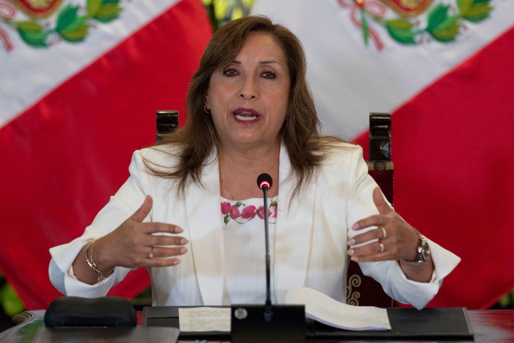 La presidenta interina del Perú Dina Boluarte en un discurso oficial