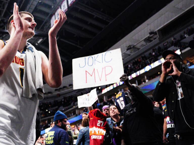 Nikola Jokic hace historia en la NBA con una temporada espectacular