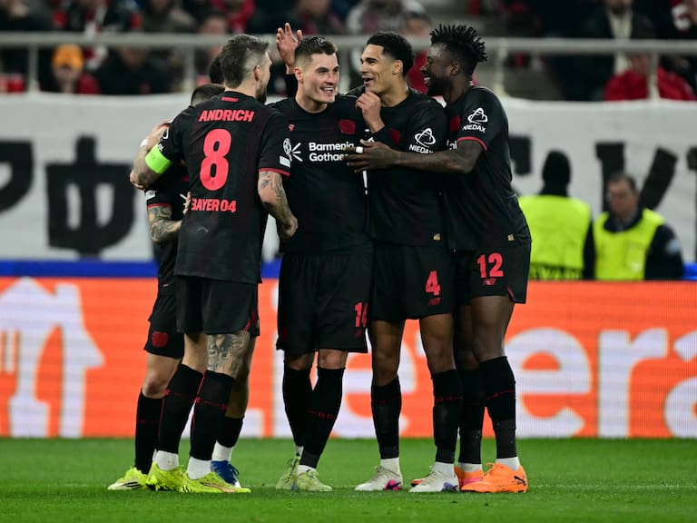 En duelo marcado por un duro choque entre compañeros de equipo, Bayer Leverkusen saca ventaja sobre Olympiakos en la Champions League