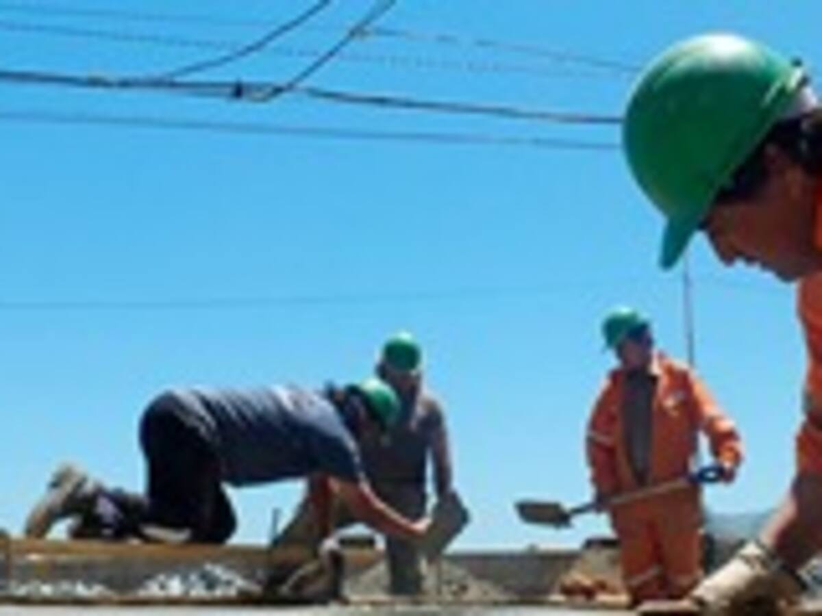 Cifra de desempleo en Santiago sorprende por su «magnitud», según experto