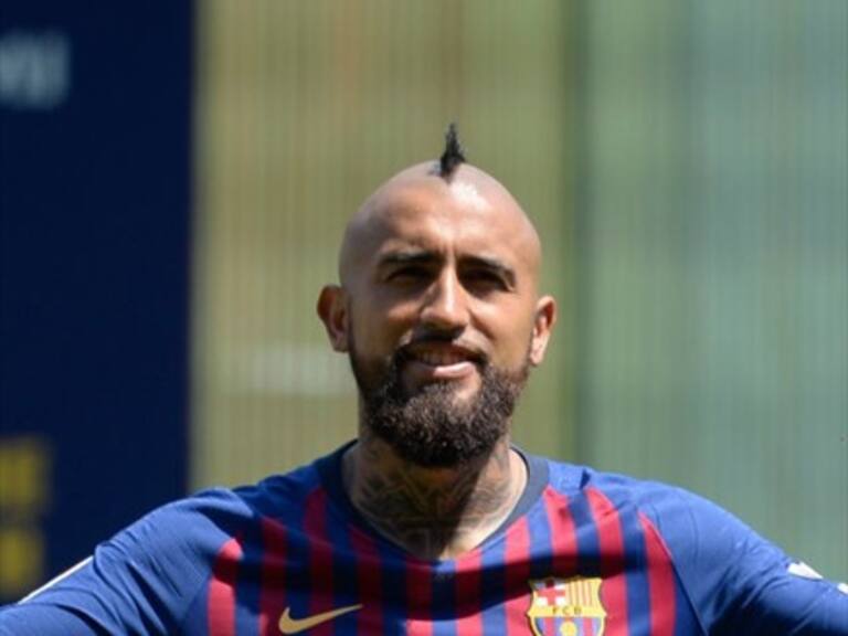 Prensa española le puso apodo final a la temporada de Arturo Vidal en Barcelona: «Peleón»