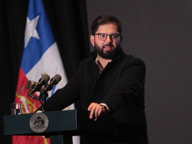 Presidente Boric rechaza fin a contribuciones: “Es transferir más plata de los pobres a los ricos y eso es injusto”