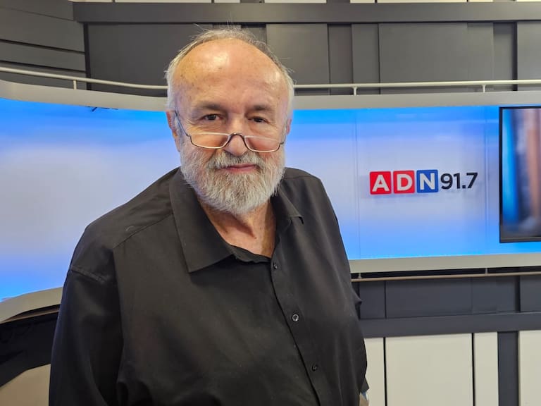 “Si las obras están vivas, yo estoy vivo”: Marco Antonio de la Parra recibe la Medalla al Mérito Cultural