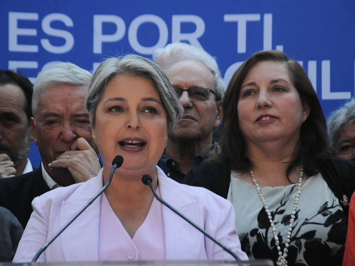 Reunión entre Frei y Kast tensiona al comando de Jara y desata críticas desde la DC: “Se alejan de lo que ha sido nuestra historia”