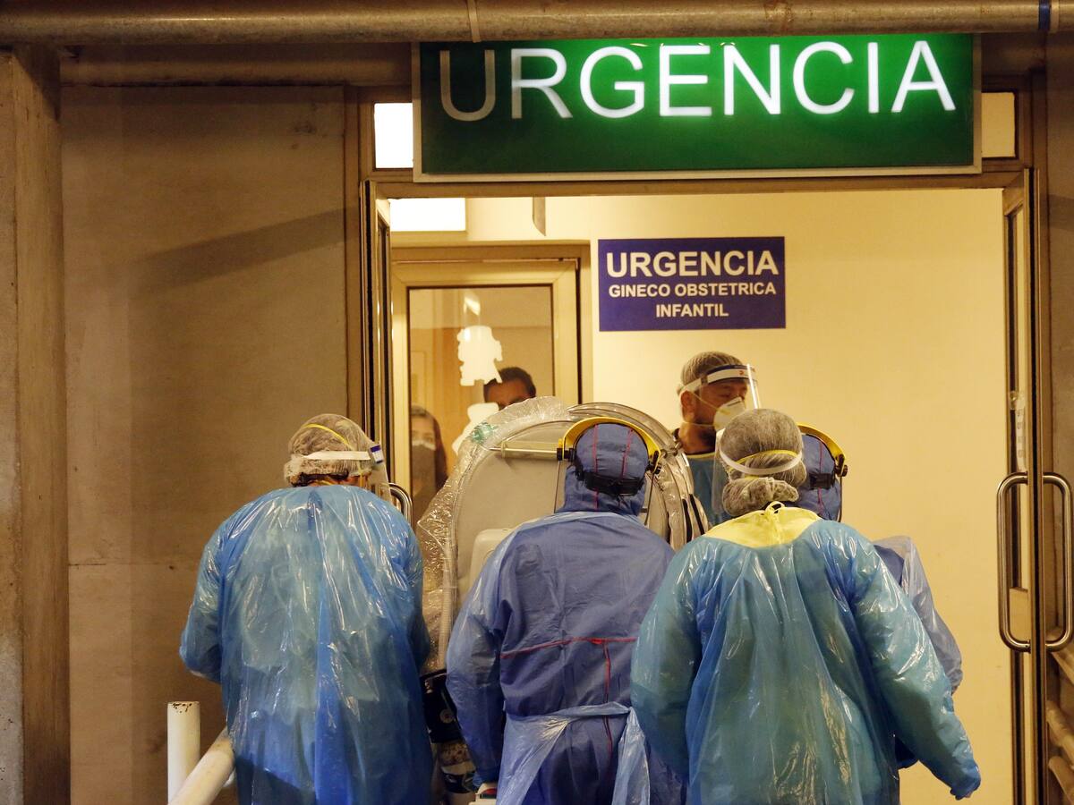 Experto prevé que cuarentena en Gran Santiago durará un mes y sostuvo que «lo peor está por venir»