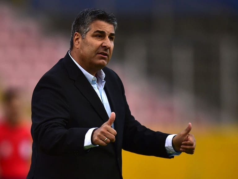 Es oficial: Universidad de Chile presentó al colombiano Santiago Escobar como su nuevo entrenador