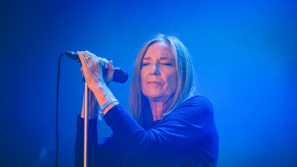 Beth Gibbons anuncia su regreso a Chile con show en el Teatro Caupolicán