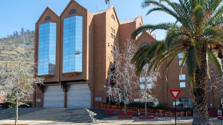 Movida clave en la TV chilena: Canal 13 redefine su estructura