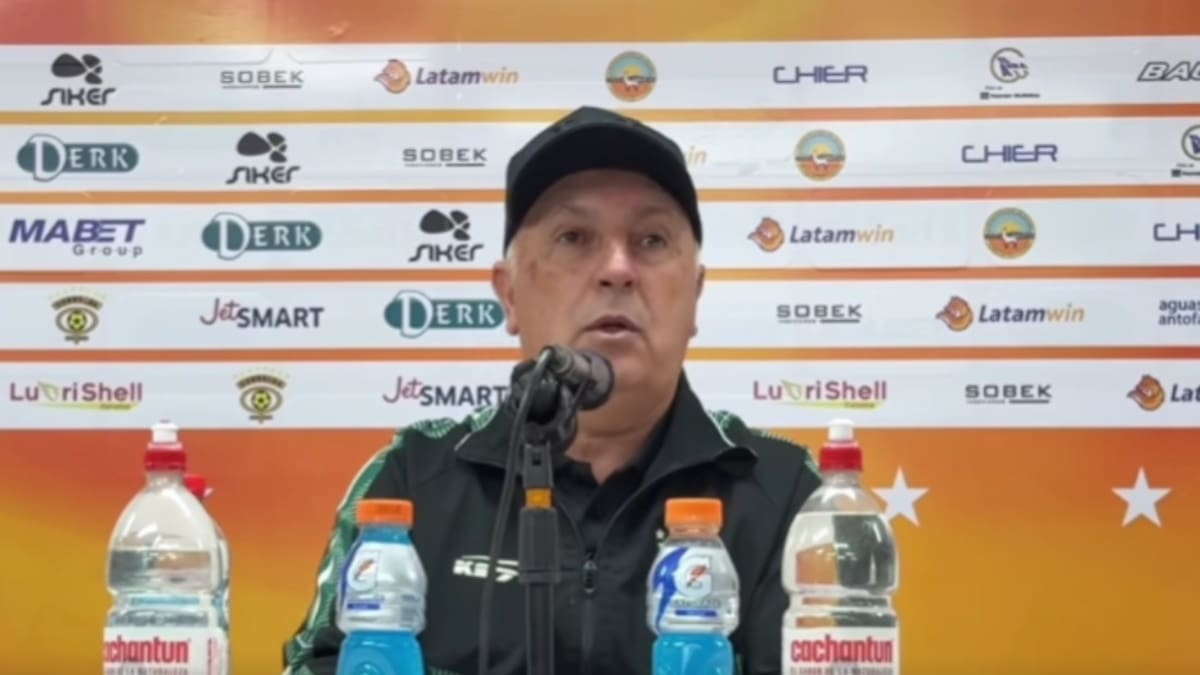 El tenso cruce del DT de Santiago Wanderers con un periodista tras eliminación del equipo en la Liguilla de Ascenso