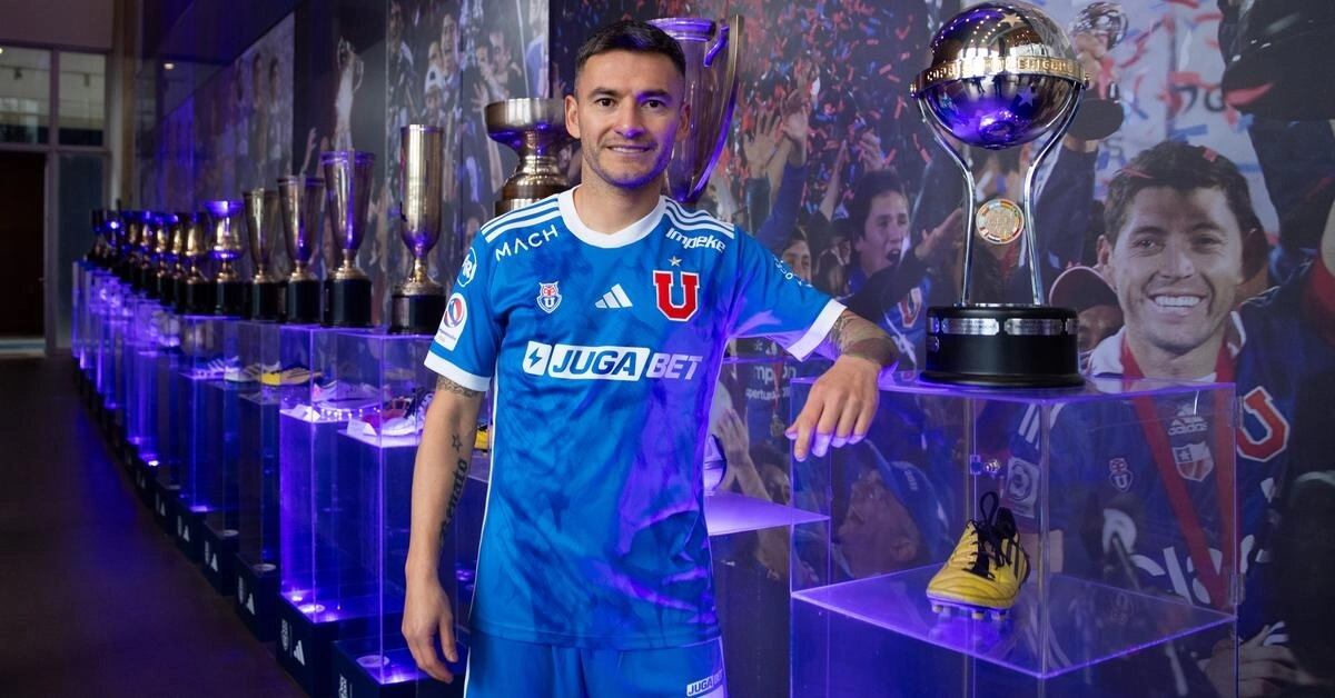 Charles Aránguiz responde al cariño del pueblo de la U: “Estoy feliz de volver” | Universidad de Chile