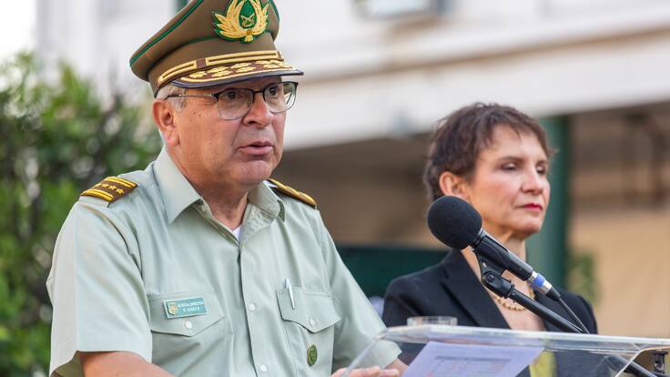 Abogado de general Yáñez e inhabilitación de fiscales: “Han tenido un trato muy duro y poco parcial con nuestros funcionarios” de Carabineros