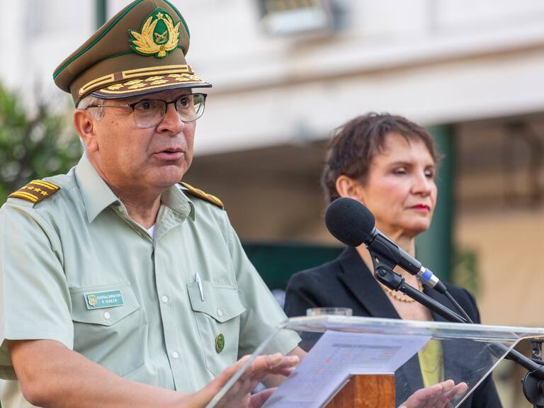 Abogado de general Yáñez e inhabilitación de fiscales: “Han tenido un trato muy duro y poco parcial con nuestros funcionarios” de Carabineros