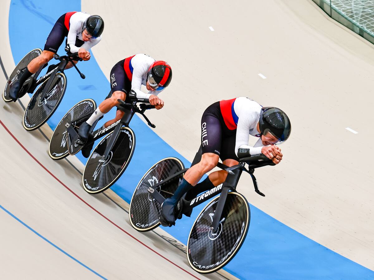 Hizo historia en el inicio del Mundial de Ciclismo Pista y deja este potente mensaje: “En Chile partimos desde un peldaño mucho más abajo”