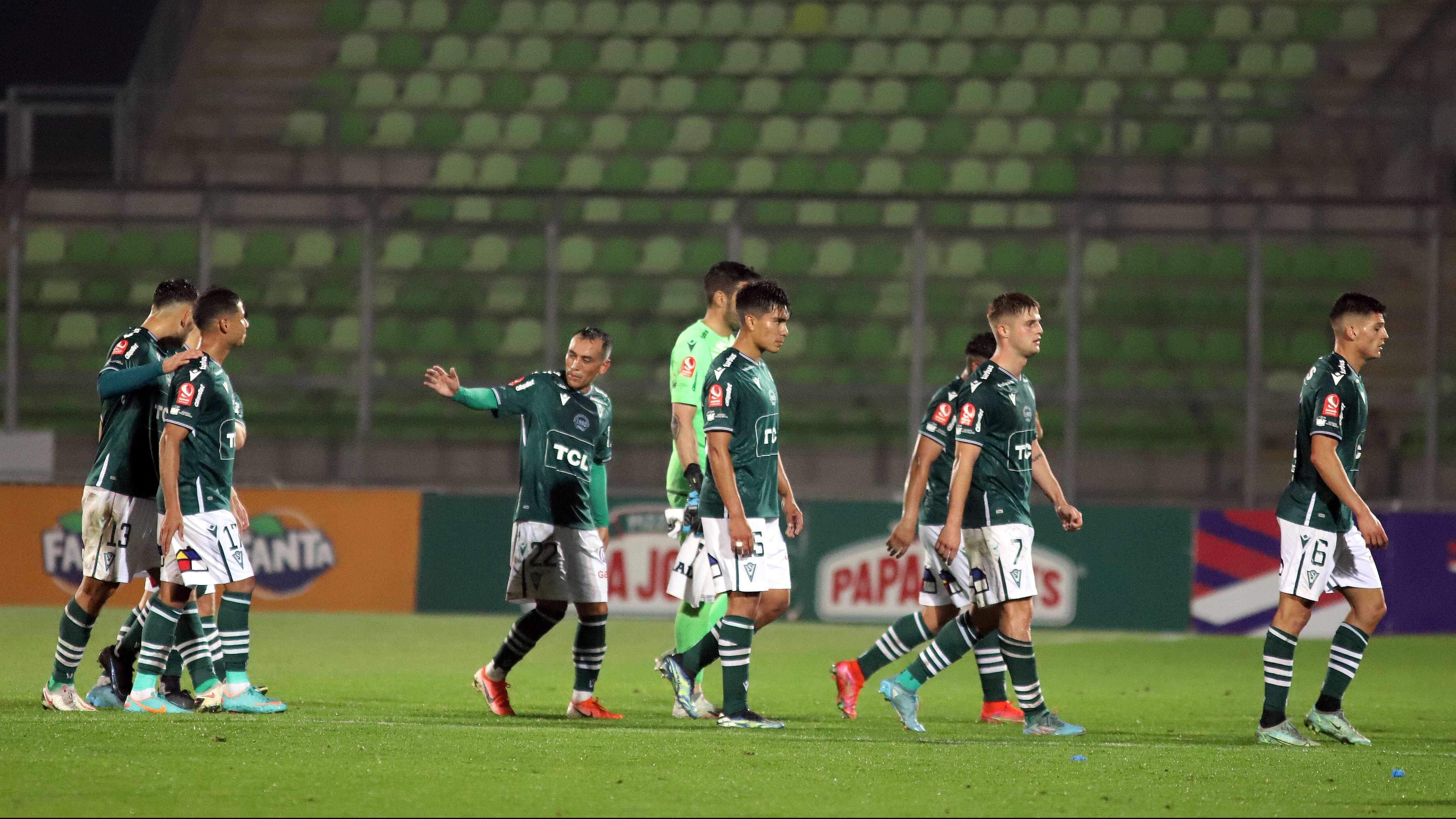 Primera B: Santiago Wanderers se complica en la parte baja