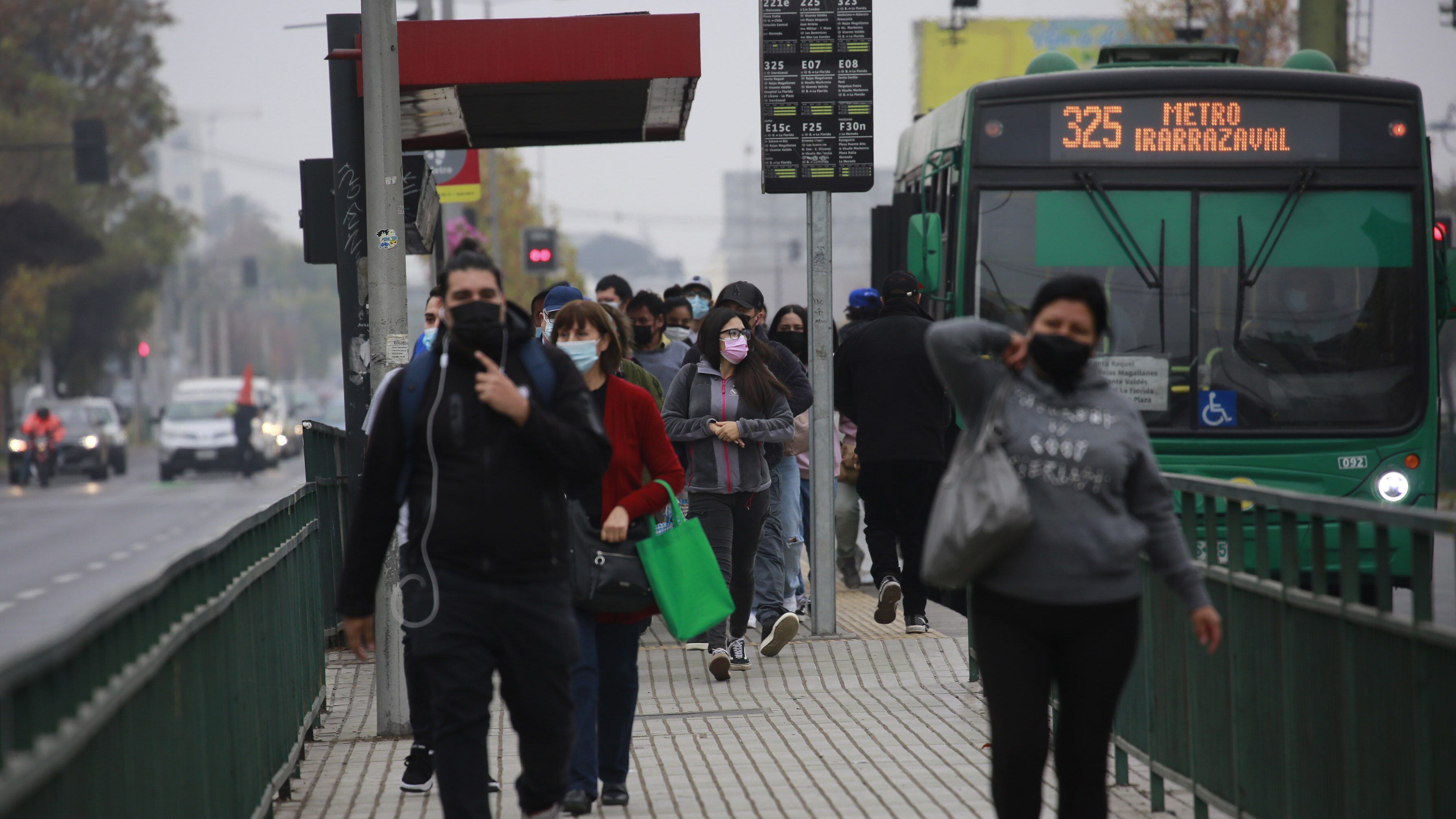 30 de abril del 2021/SantiagoDurante esta mañana se mantiene sin servicio metro Santiago entre las estaciones Rojas Magallanes y Plaza de Puente alto debido a una falla de sistema de conducción
FOTO: KARIN POZO/AGENCIAUNO