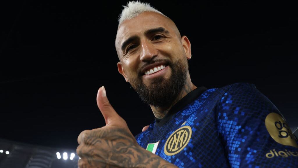 El nuevo pretendiente europeo que sondea a Arturo Vidal en el mercado de fichajes
