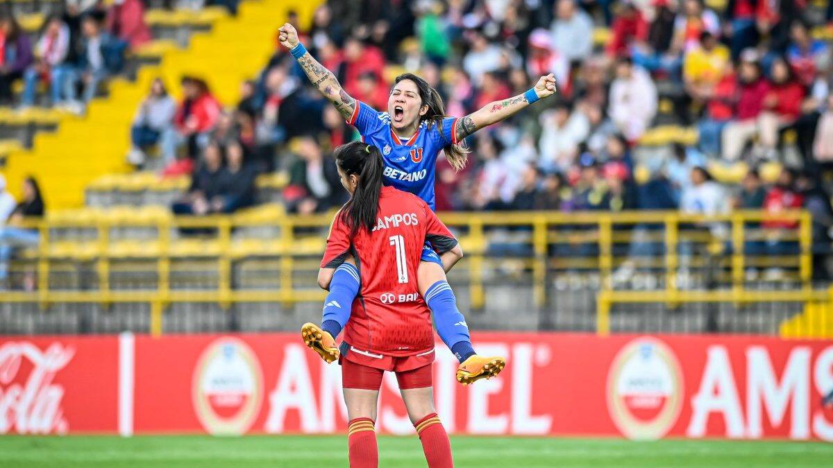 ¡Rugieron las leonas! La U empató frente a Santa Fe y se metió en 4tos de la Libertadores Femenina