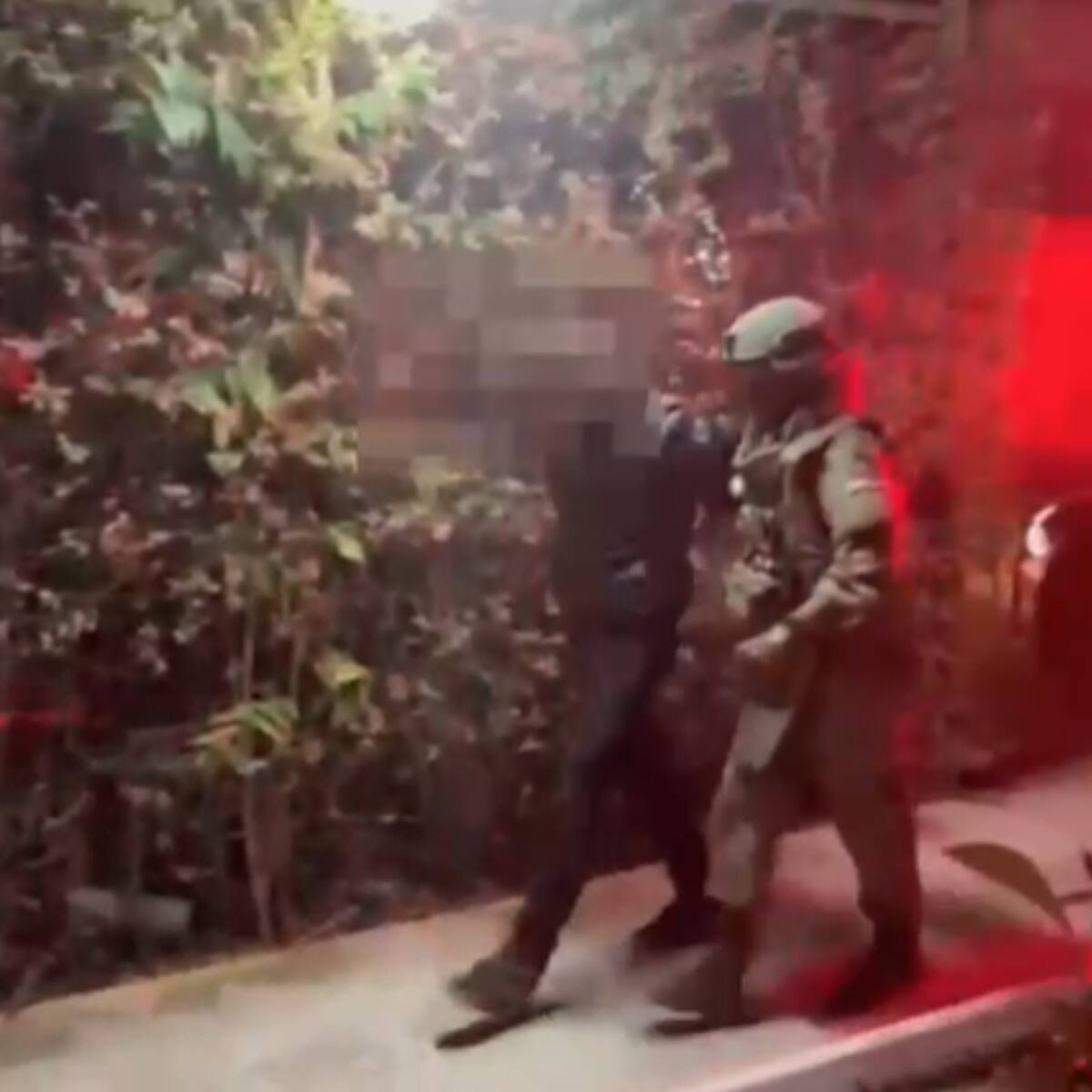 Con antecedentes y órdenes vigentes: tres menores son detenidos tras persecución por robo de autos en Renca