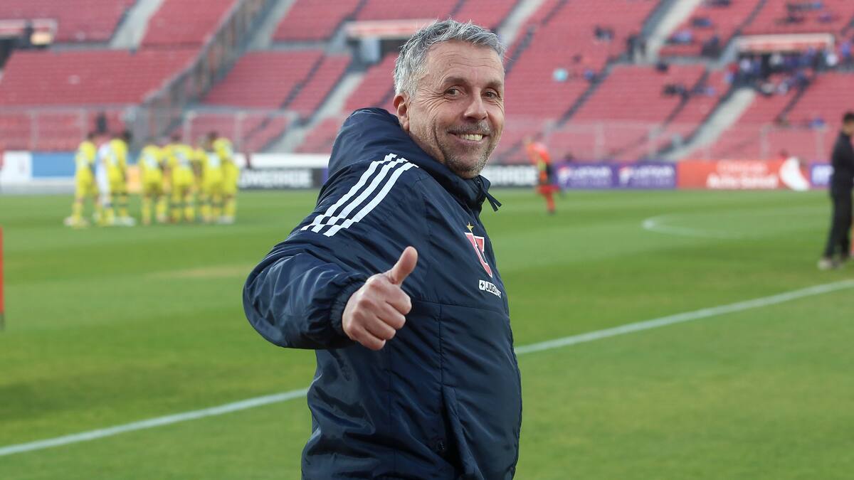 Gustavo Álvarez avisa que la U está lista para jugar tres veces a la semana: “Estamos preparados para la exigencia”