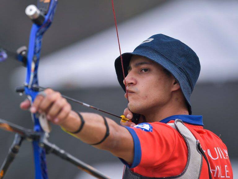 MONTERREY, MEXICO - MARCH 27: Andrés Aguilar of Chile lines up an arrow during the semi finals of men's recurve competition during the Archery Pan and Para Pan American Championships at Centro de alto rendimiento Niños Héroes on March 27, 2021 in Monterrey, Mexico. The event is available to give 3 individual places for the Tokyo Olympics 2021. (Photo by Azael Rodriguez/Getty Images)