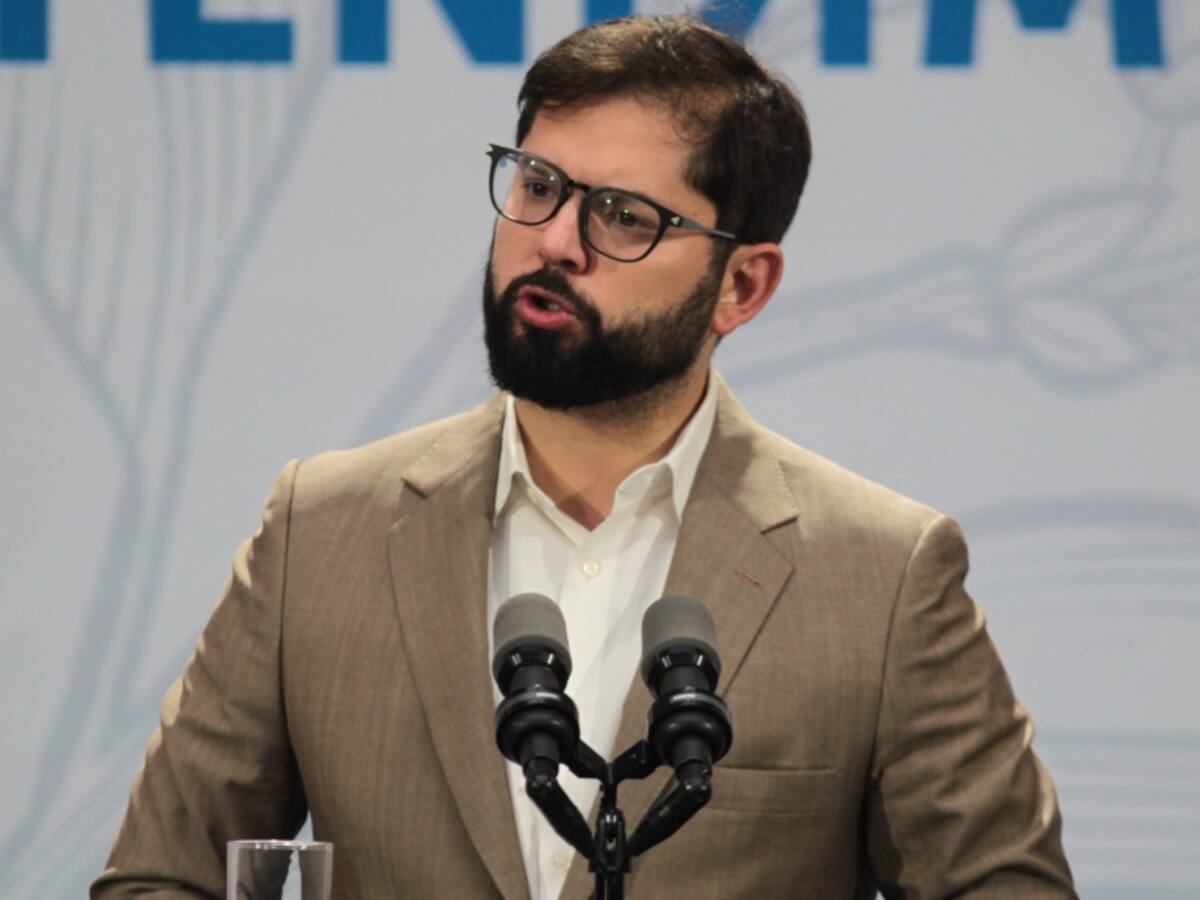 Presidente Gabriel Boric viajará a Europa para participar en la Cumbre Celac-Unión Europea