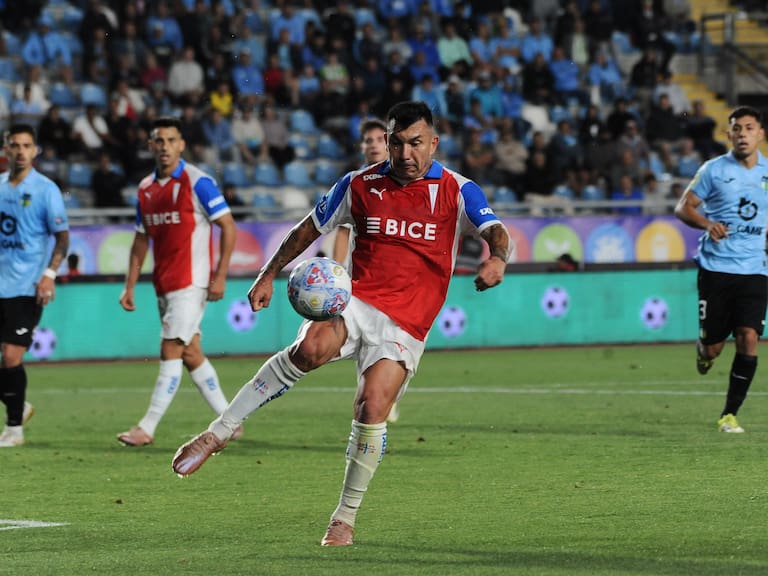 Medel reconoce charla con Riquelme en la previa al UC-Boca Juniors: “Espero que les hagamos sentir la localía”