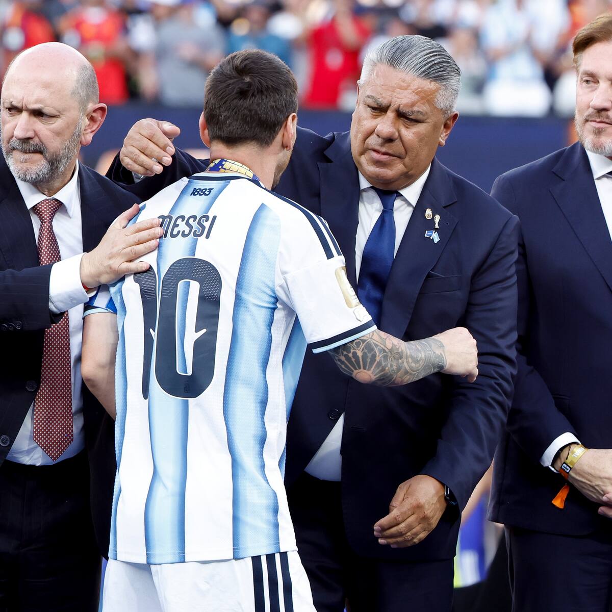 Escándalo tras el Mundial: FBI incauta los teléfonos de “Chiqui” Tapia y otros dirigentes de la AFA en Estados Unidos