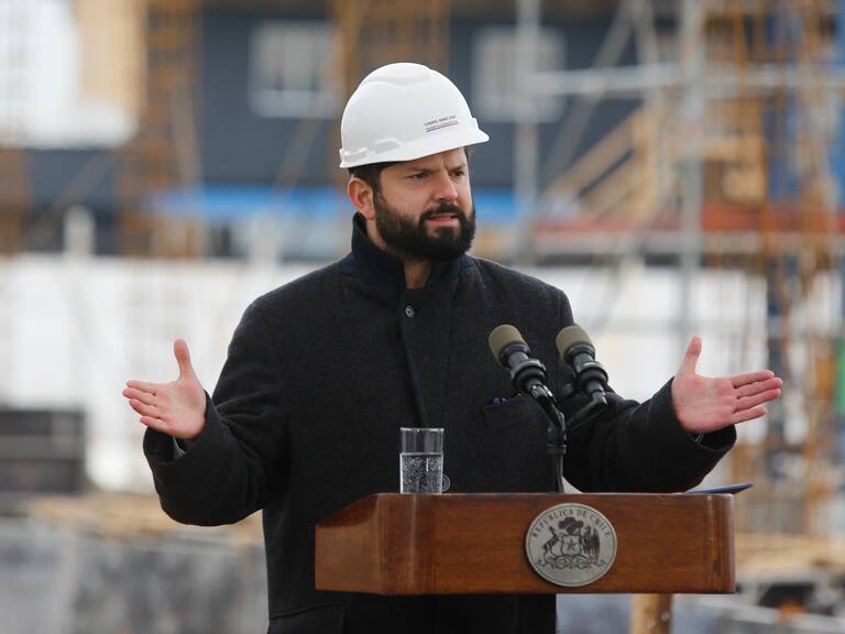 Presidente Boric defiende ‘Trenes para Chile’ tras accidente ferroviario en San Bernardo: “Es una política que vamos a seguir impulsando”