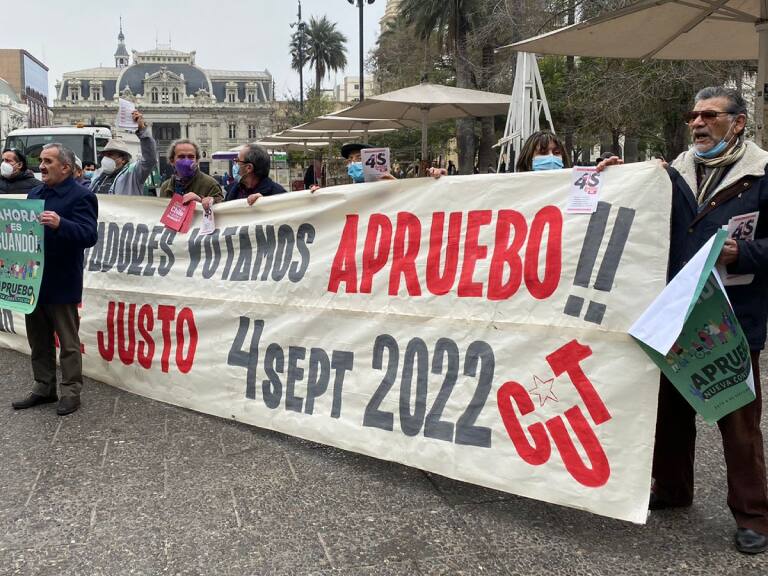 Jaime Gajardo lidera concentración por el Apruebo en Plaza de Armas