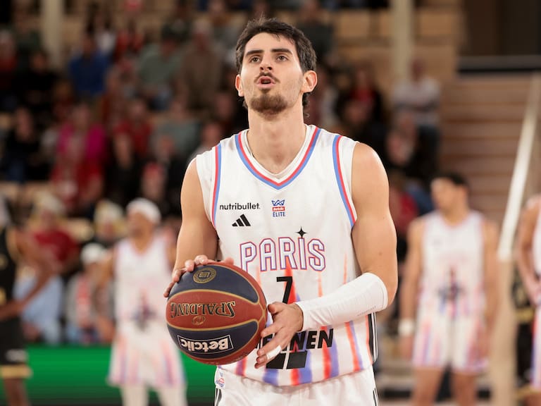 Un chileno al All Star: Sebastián Herrera suma otro premio su destacada campaña en Francia