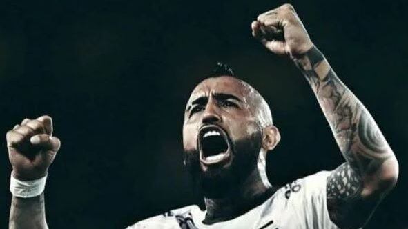 Arturo Vidal arengó a los juveniles de Colo Colo: "Nos quieren cag..., pero igual vamos a salir campeones"