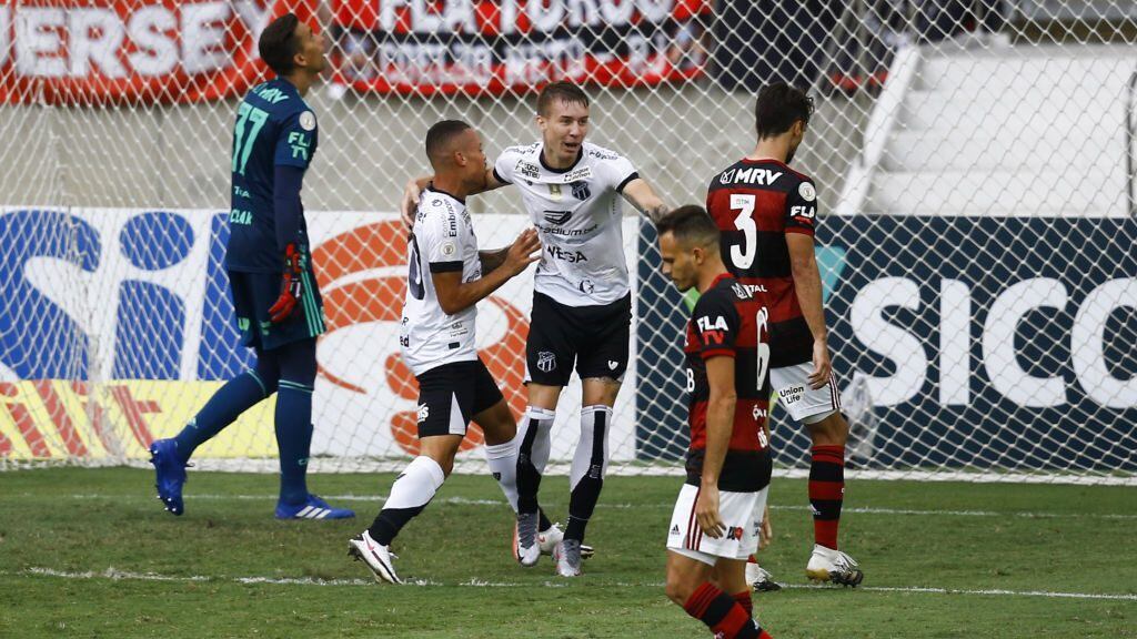 RIO DE JANEIRO, BRAZIL - JANUARY 10: Kelvyn (L) of Ceara celebrates with team mate Charles after scoring during the match between Flamengo and Ceara as part of the Brasileirao Series A at Maracana Stadium on January 10, 2021 in Rio de Janeiro, Brazil. (Photo by Bruna Prado/Getty Images)