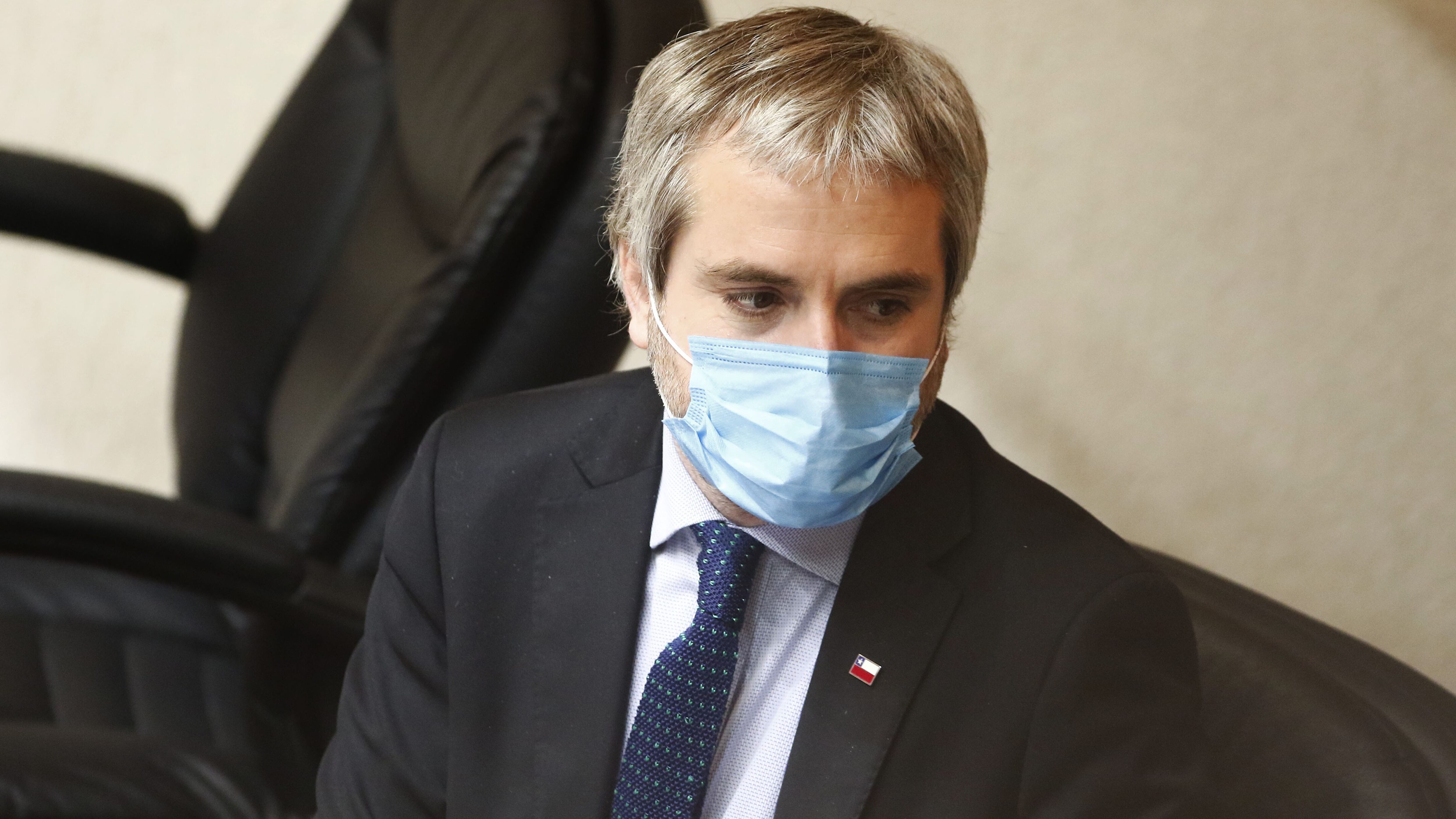 Blumel aseguró que proyecto de retiro del 10% de las AFP es “altera el funcionamiento de nuestra institucionalidad”