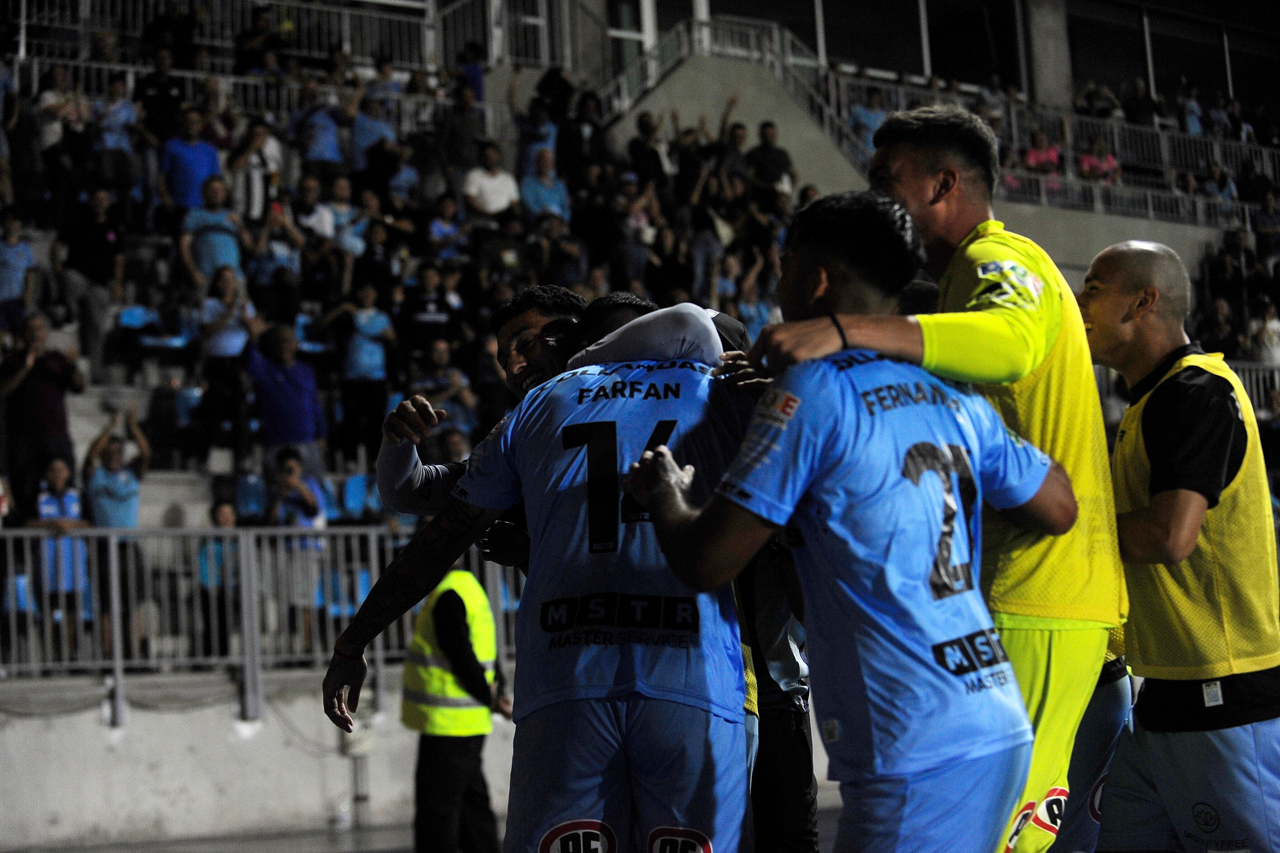 Deportes Iquique recibe a la UC en el Tierra de Campeones por la octava jornada | Agencia Uno