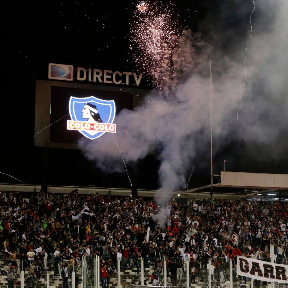Pese a lanzar artificio en partido de Colo Colo: Corte anula prohibición a menor de edad para ingresar a estadios