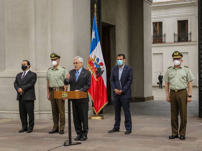 Renuncia de Mario Rozas