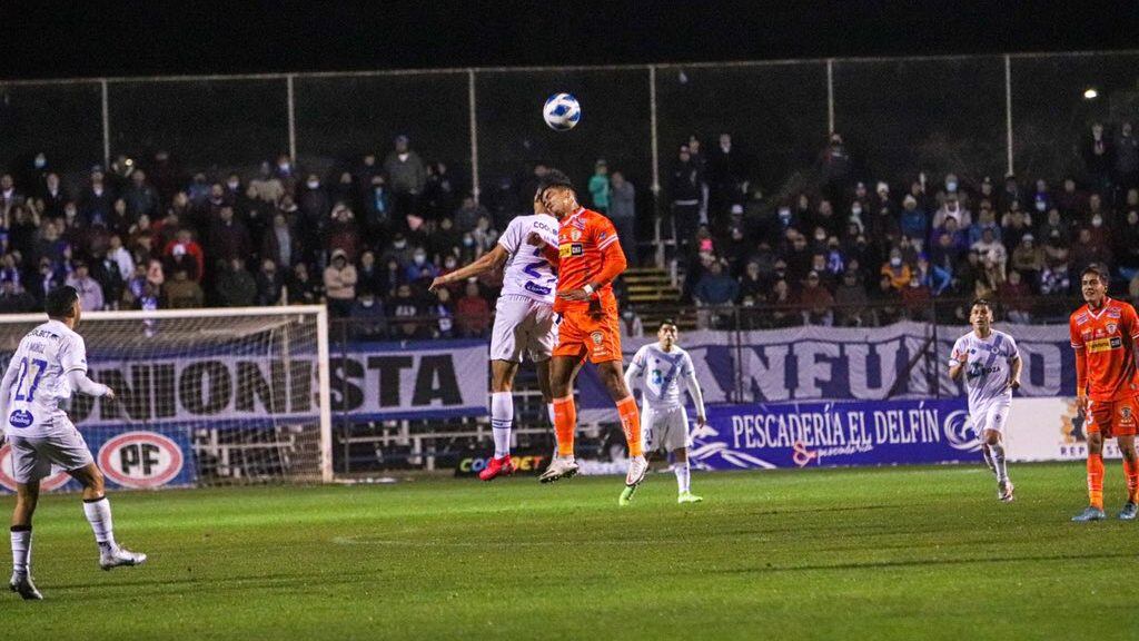 Cobreloa rescata un empate ante Deportes Santa Cruz