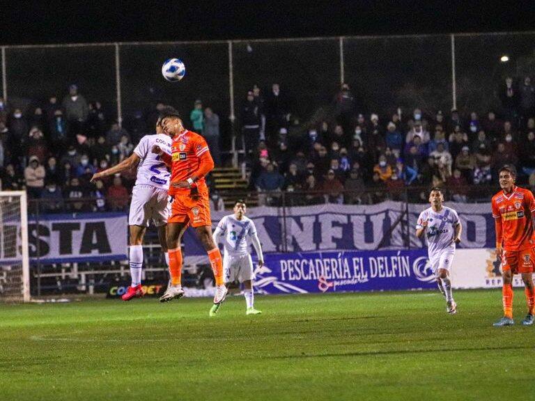Cobreloa rescata un empate ante Deportes Santa Cruz
