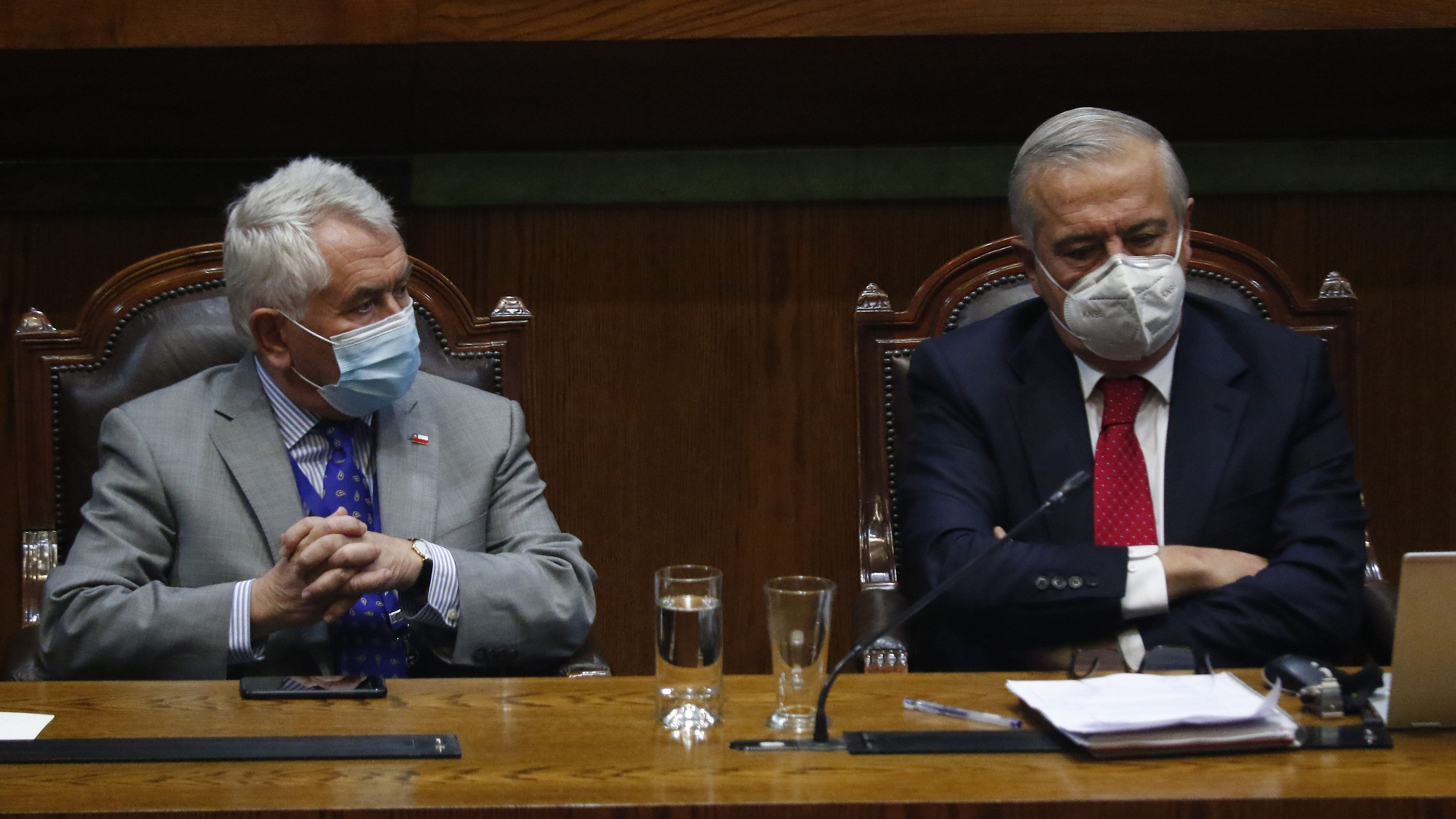 Mañalich hizo autocrítica y pidió disculpas a alcaldes que ofendió cuando era ministro