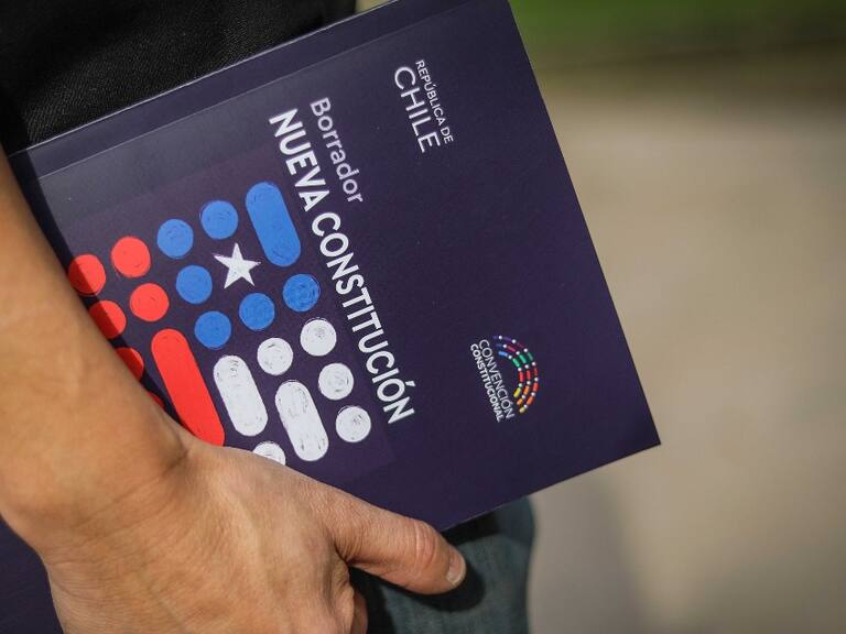 Encuesta CEP: rechazo se impone por estrecho margen al apruebo