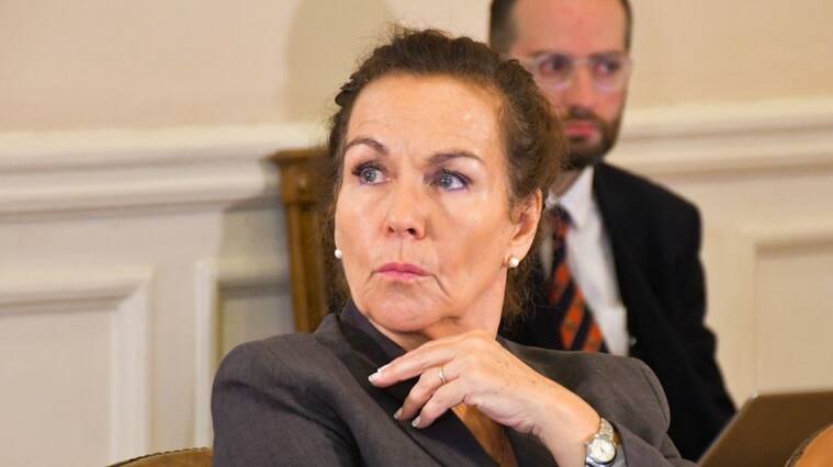 Alejandra Krauss, 1024x576 jpg ok,