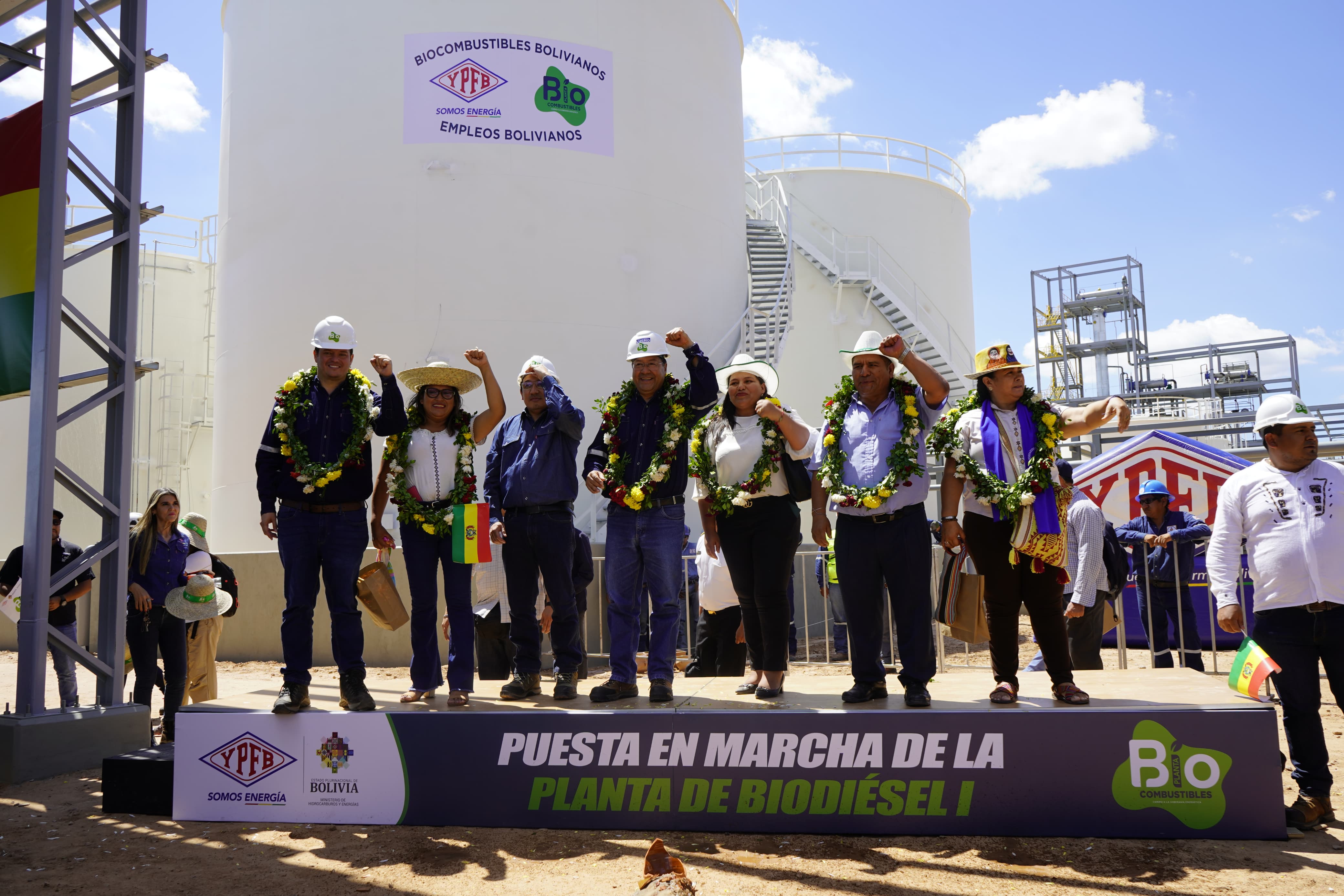 El presidente de Bolivia, Luis Arce, es el invitado principal en la inauguración de la primera planta de biocombustible, Biodiesel I ubicada en Santa Cruz.